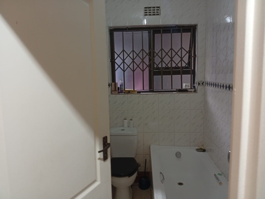 3 Bedroom Property for Sale in Ilitha Park Western Cape